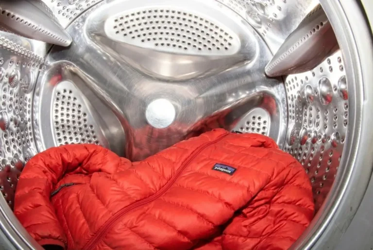 Jak prać kurtkę puchową